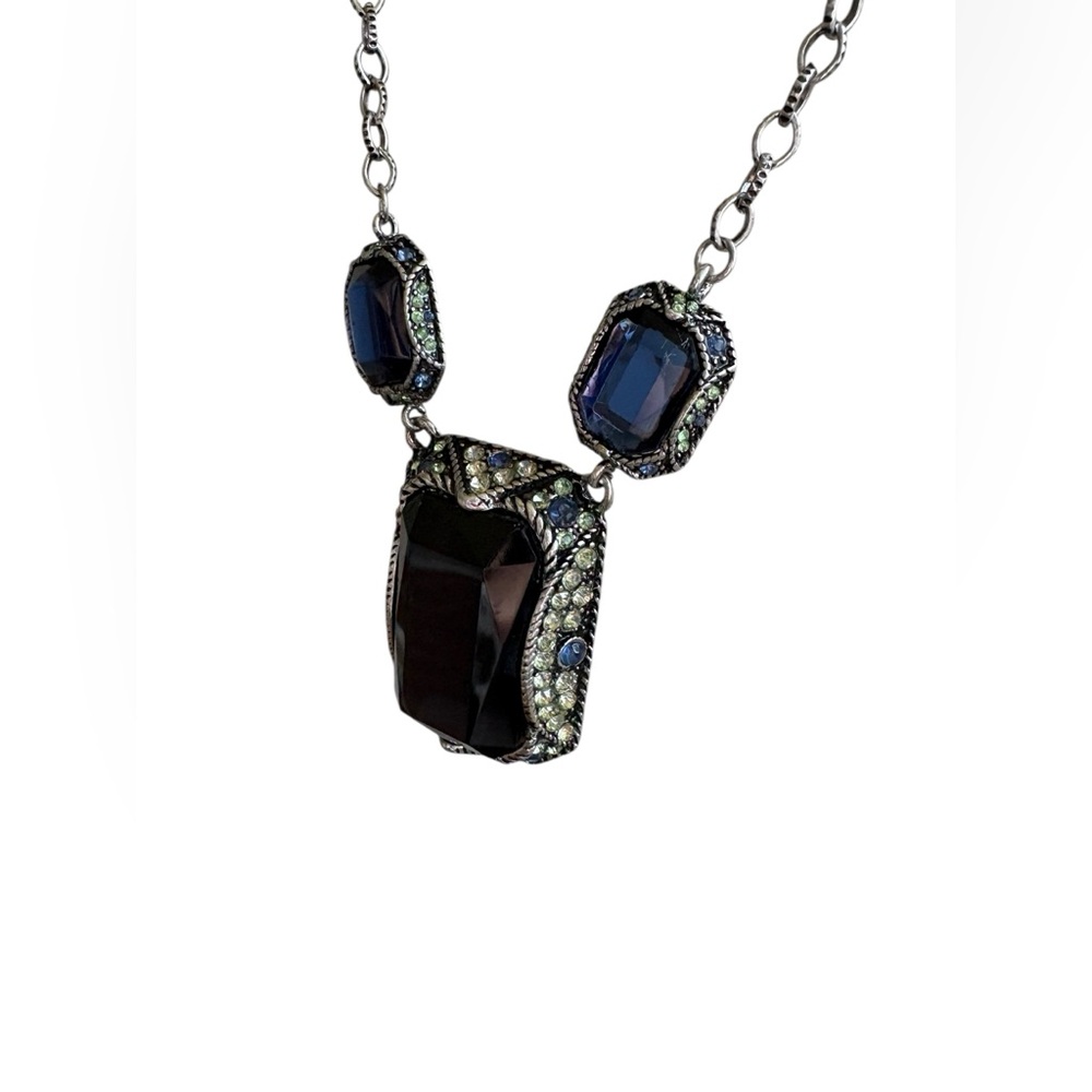 Chico’s Elegant Black and Silver Necklace - Picture 4 of 5